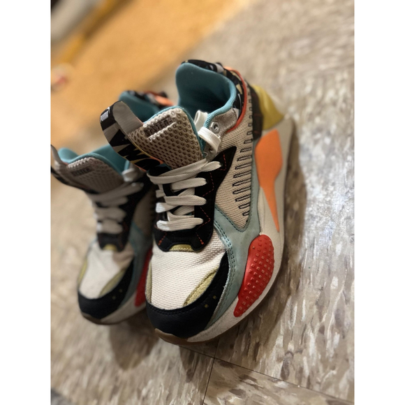 Puma - Picture 2 of 7